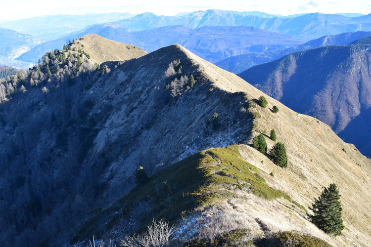 Creste di Val Marcia... da Cima Pala verso Cima Sera (Alpi di Ledro)