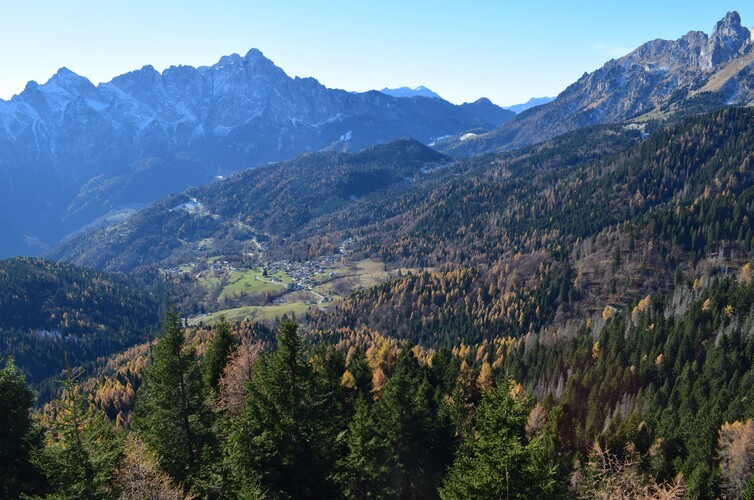 Col di Luna da Forcella Aurine (Dolomiti Agordine)