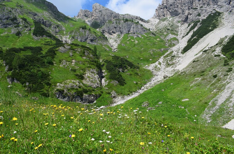 Un''occhiata a Casera Laghet de Sora (Parco Dolomiti Friulane)