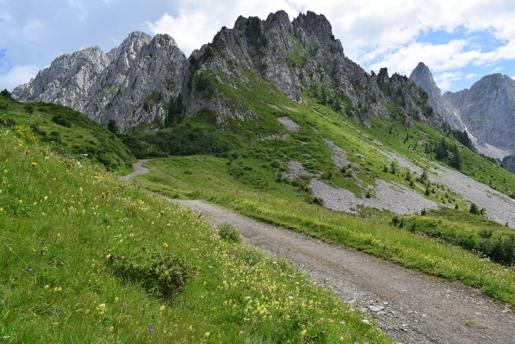 Esplorando la Conca dei Campelli (Val di Scalve)