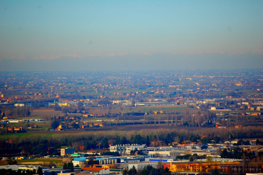 Le Alpi viste dall''Eremo di Tizzano (Bologna)