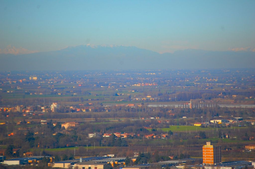 Le Alpi viste dall''Eremo di Tizzano (Bologna)