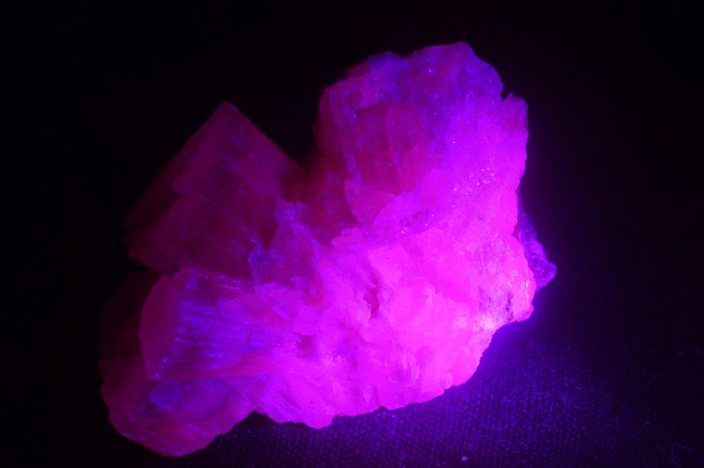 minerale fluorescente