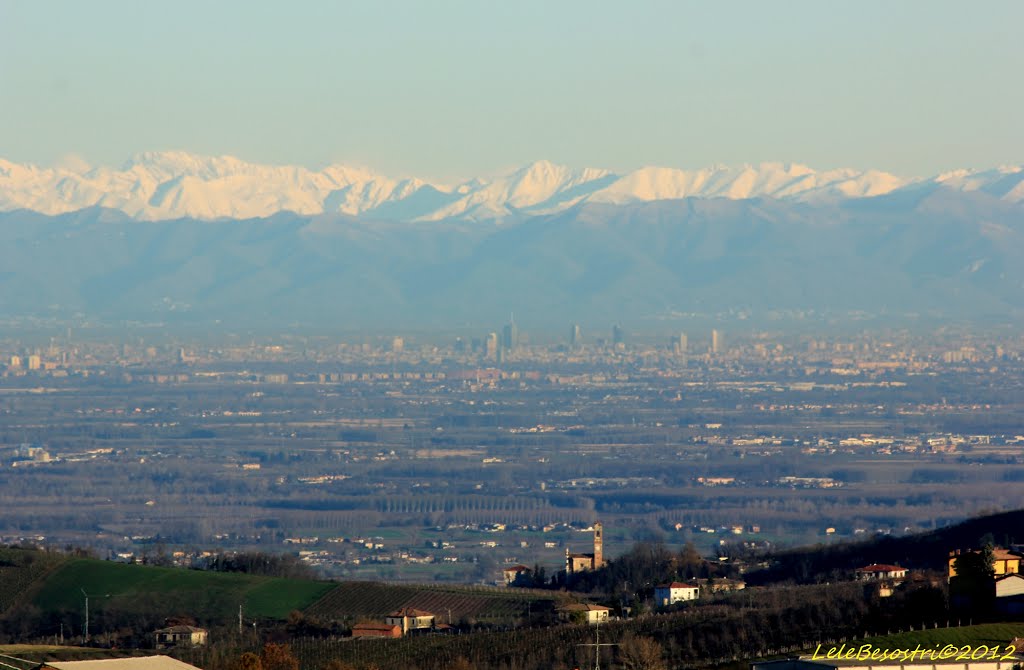 Panoramica delle Alpi dall''Oltrep Pavese