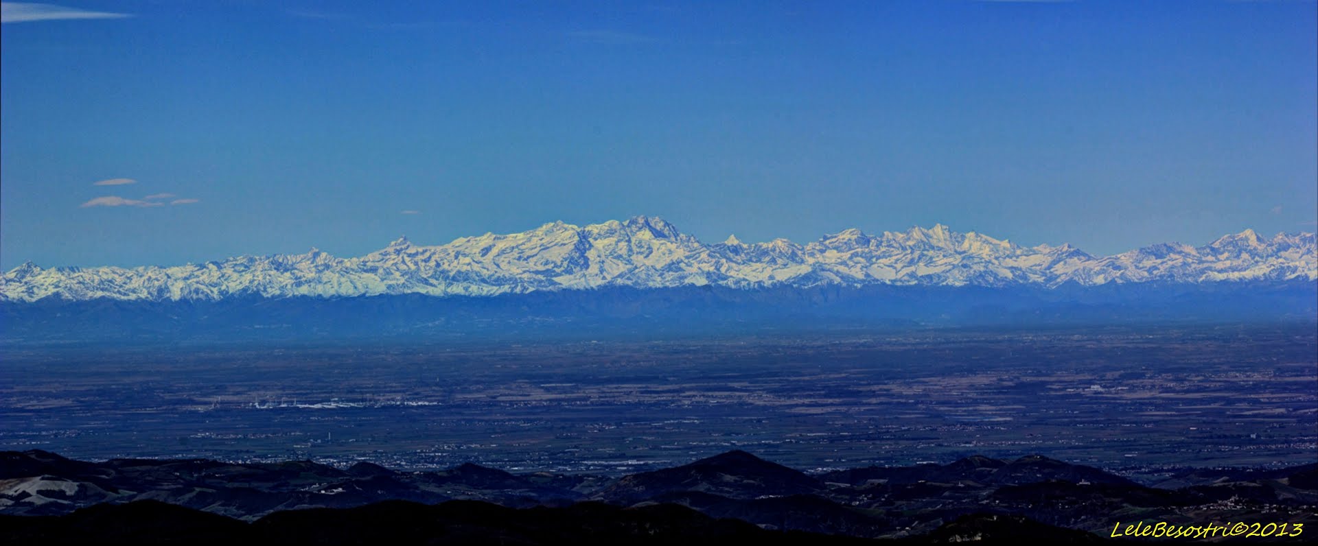 Panoramica delle Alpi dall''Oltrep Pavese