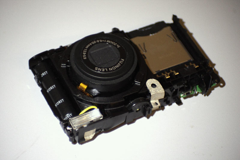 una povera Fujifilm............ chissa che fine far�