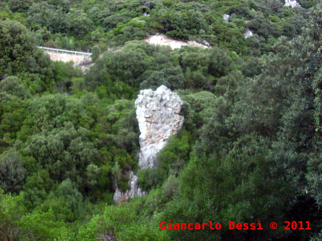 Attraverso il Parco Regionale di Gutturu Mannu