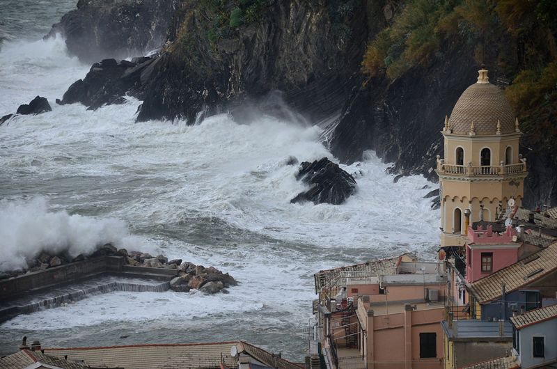 Mareggiata in riviera di Levante