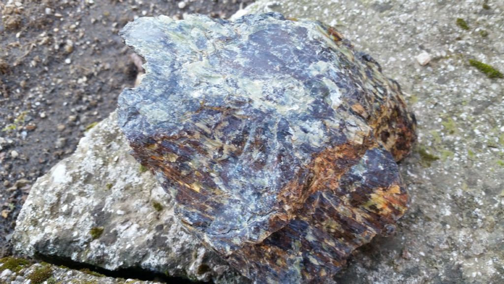 Che roccia ? serpentinite