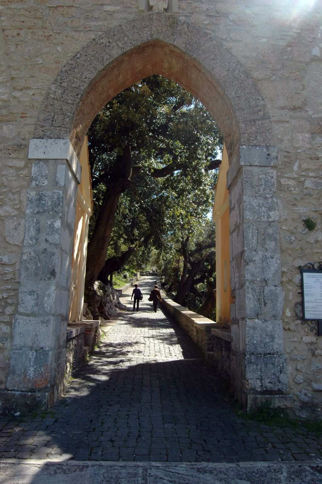 Subiaco: i monasteri benedettini, il ponte medievale