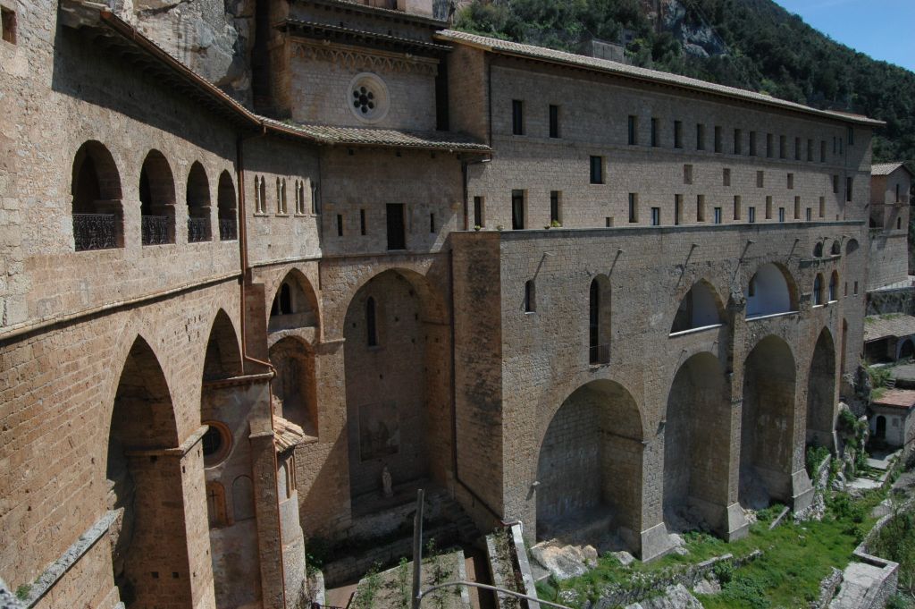 Subiaco: i monasteri benedettini, il ponte medievale