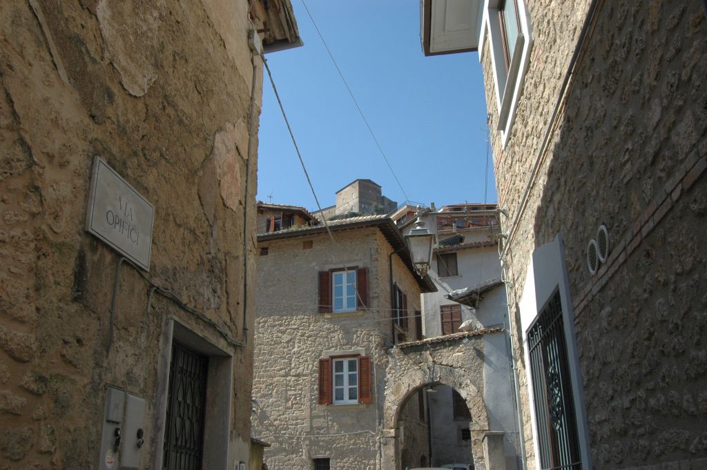 Subiaco: i monasteri benedettini, il ponte medievale