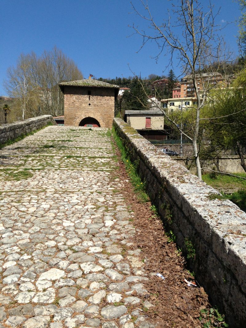 Subiaco: i monasteri benedettini, il ponte medievale