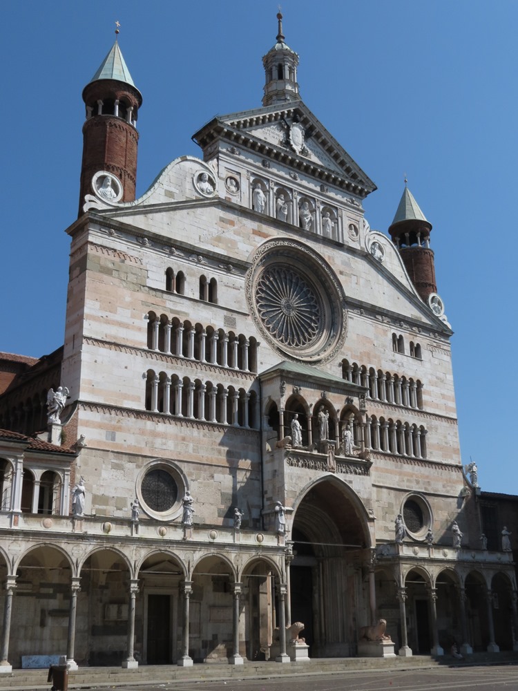 Cremona - La piazza del Comune