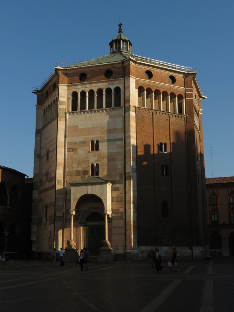 Cremona - La piazza del Comune