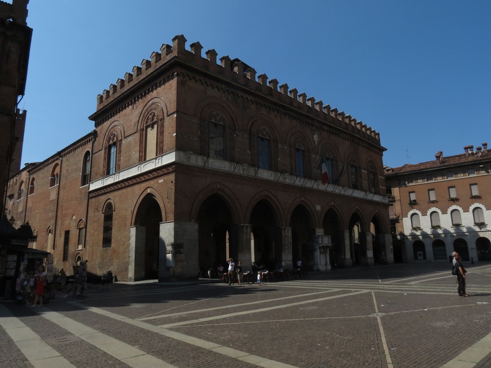 Cremona - La piazza del Comune