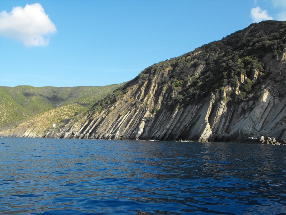 Le scogliere tra Moneglia e Sestri Levante