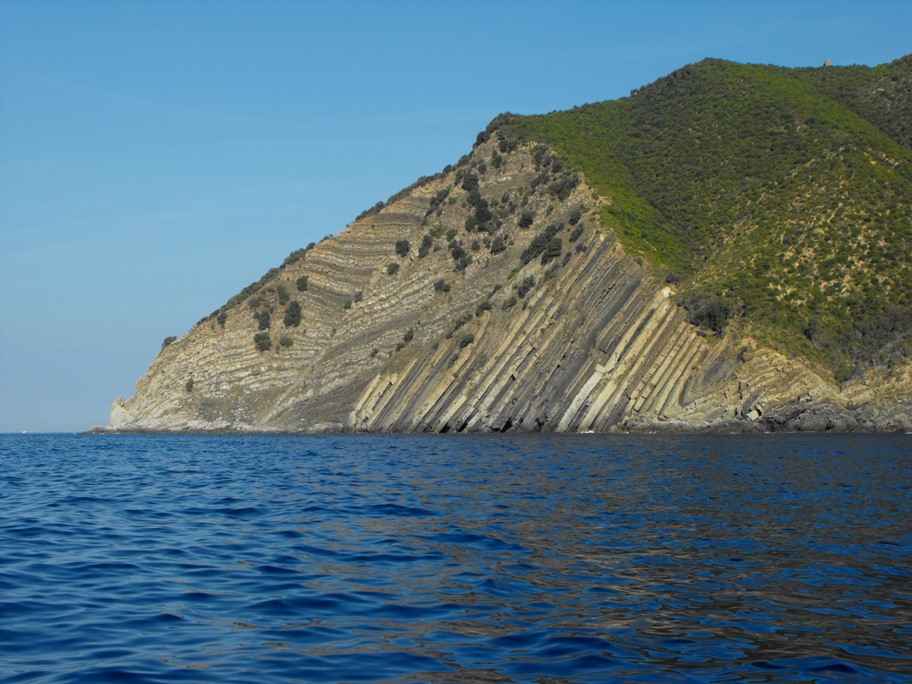 Le scogliere tra Moneglia e Sestri Levante