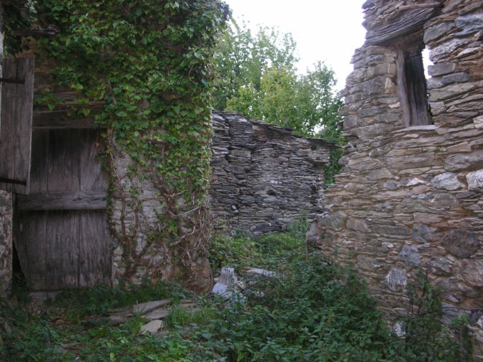 Il Collo - Paese Fantasma