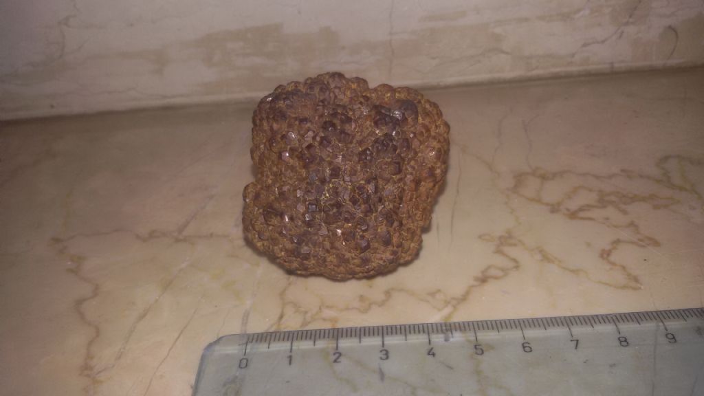 minerale da identificare - solfuro metallico, probabile pirite