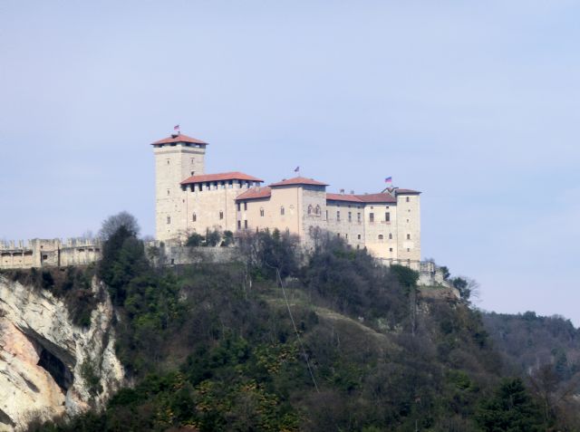 Rocca Borromea di Angera