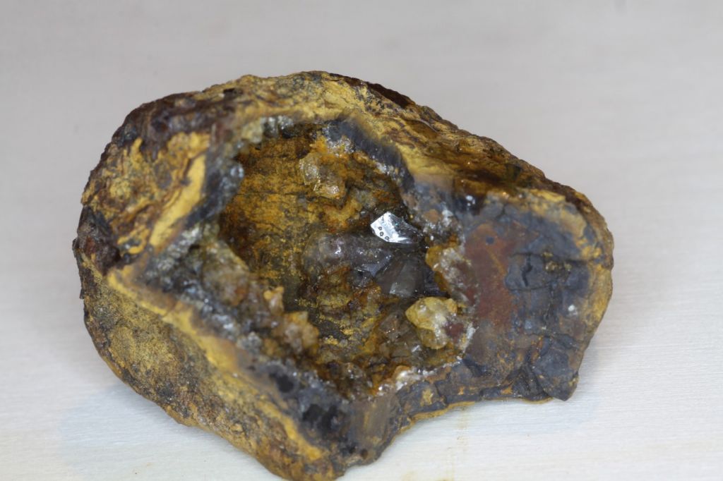 aiuto  per identificazione minerali