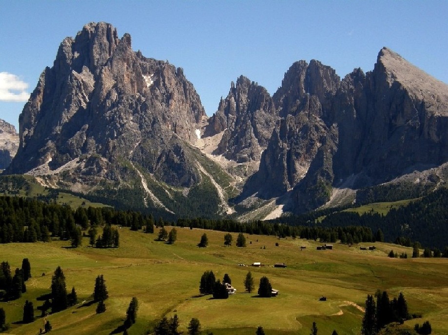 Gruppo del Sassolungo-Sassopiatto dall''Alpe di Siusi