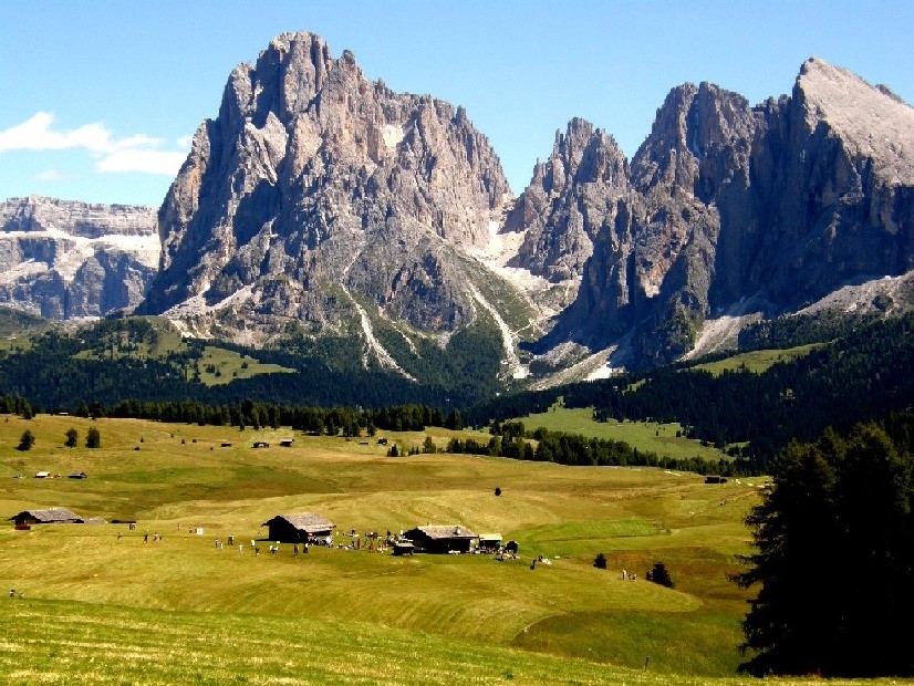 Gruppo del Sassolungo-Sassopiatto dall''Alpe di Siusi